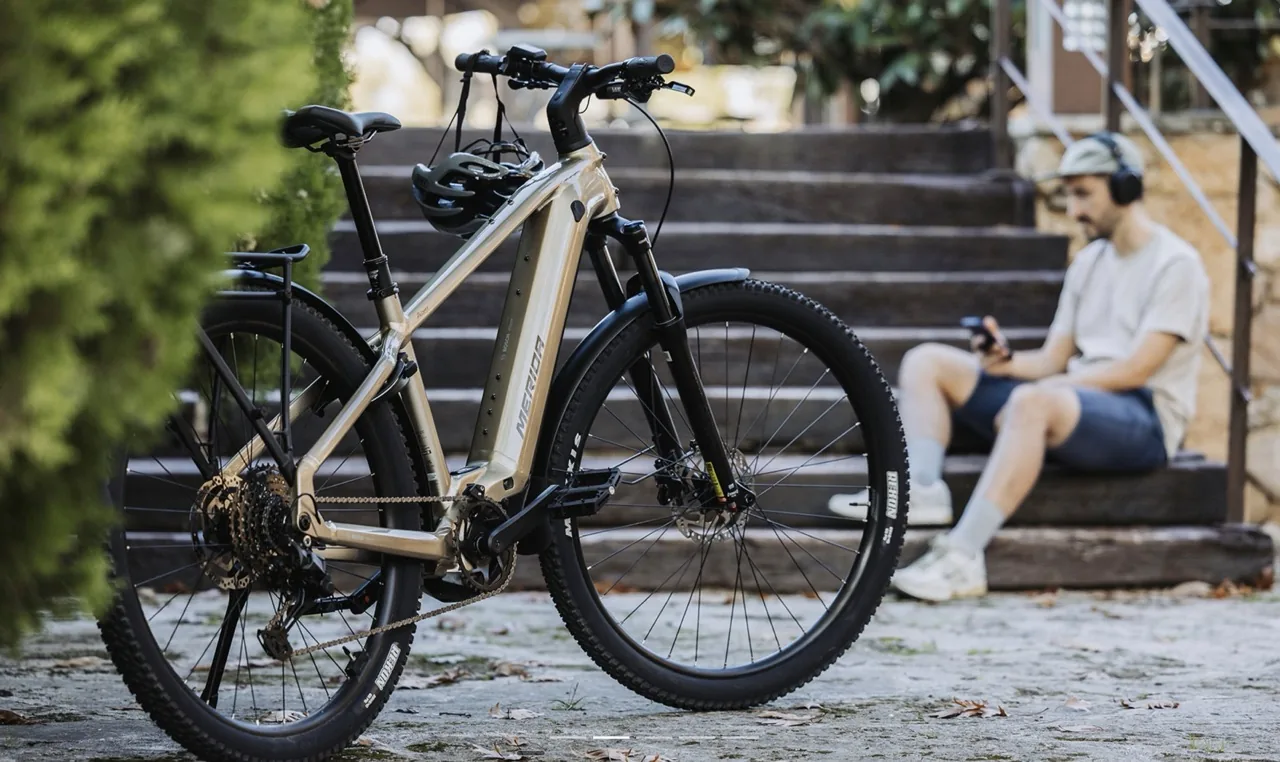 Vélo électrique de ville Merida, citadin léger